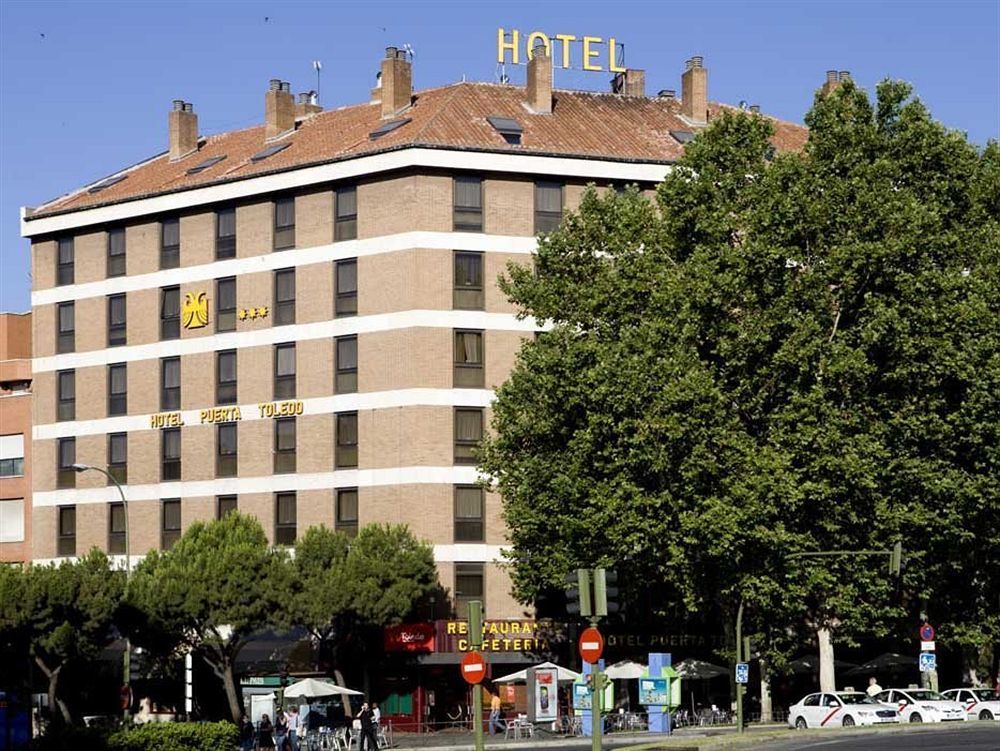 Hotel Puerta De Toledo Madrid Exterior photo